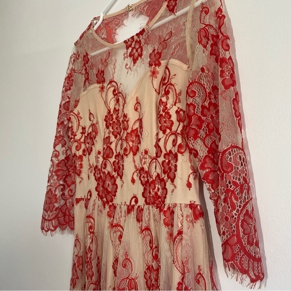 Soieblu Red Sheer Floral Lace Mini Dress 3/4 Sleeves Size Medium - Picture 3 of 11